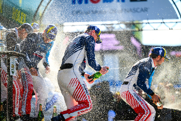 Mustang GT3 Wins First Global Victory at Daytona