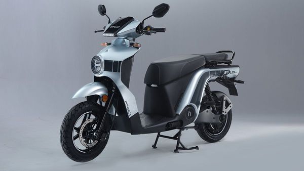 Auto Expo 2025 Numeros Motors Diplos Max launched