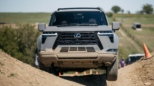 Lexus GX 550 Named SUV of Texas
