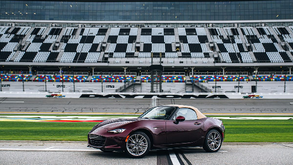 Mazda Unveils Exclusive MX-5 Miata Anniversary Model