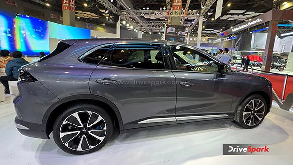 Auto Expo 2025 VinFast VF 8 showcased