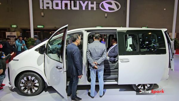 Auto Expo 2025 Hyundai Staria Showcased