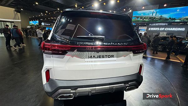 Auto Expo 2025 MG Majestor showcases premium features