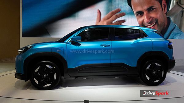 Auto Expo 2025 Toyota Urban Cruiser EV showcases