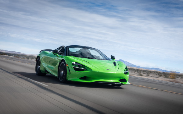 McLaren 750S Spider Wins Car of the Year