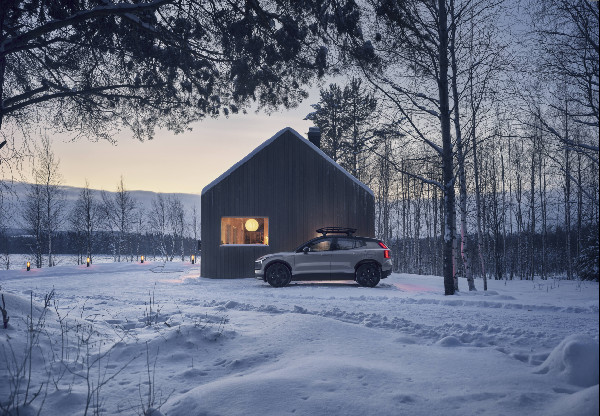 Secluded Winter Cabin Experience in Sweden