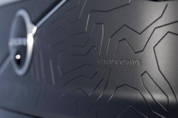 Volvo EX30 Cross Country: Adventure Awaits