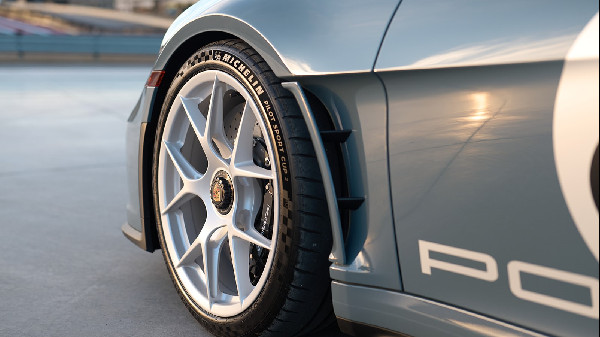 Porsche Auction Raises $1 Million for Charity