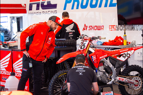 Honda HRC Faces Challenges in Glendale SX