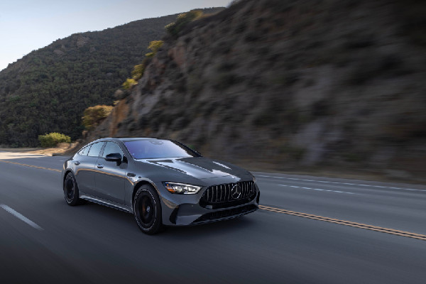 Mercedes-AMG GT 63 S E PERFORMANCE Overview