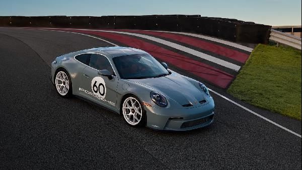 Porsche Auction Raises $1 Million for Charity