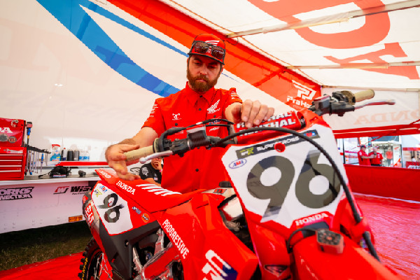 Hymas Finishes Sixth at 250SX East Opener