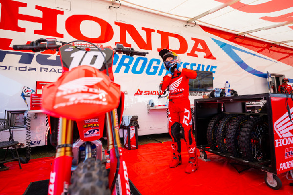 Hymas Finishes Sixth at 250SX East Opener