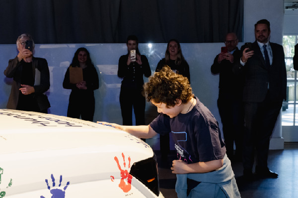 Hyundai Canada Supports SickKids with $1 Million Grant