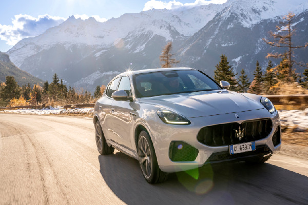 Maserati Showcases New Models at AutoShow