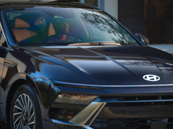 Hyundai Launches New Sonata Hybrid Campaign