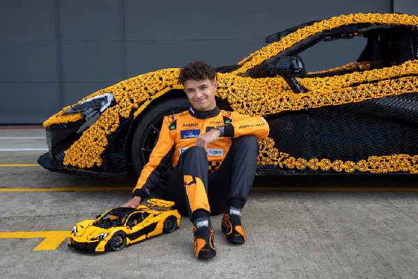 LEGO Technic McLaren P1 Debuts in Toronto
