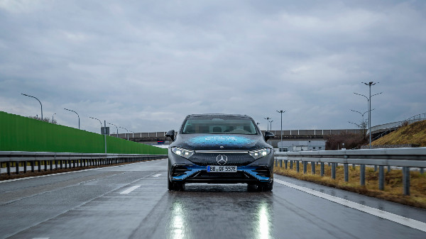 Mercedes-Benz Begins Solid-State Battery Road Tests