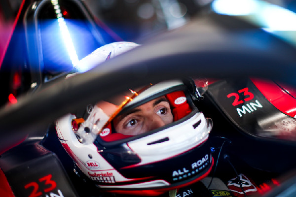 Gabriele Minì Joins Nissan for Rookie Practice