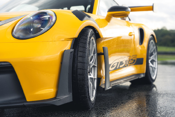 New Wet Weather Tire for Porsche 911 GT3 RS