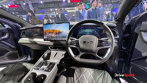 BYD Sealion 7 interior