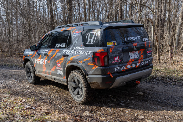 Honda Passport TrailSport Racing at Mint 400