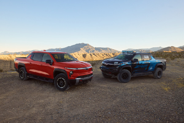 Silverado EV ZR2 Race Truck Concept Revealed