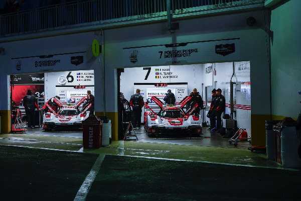 Porsche Aims for Championship Defence at Sebring