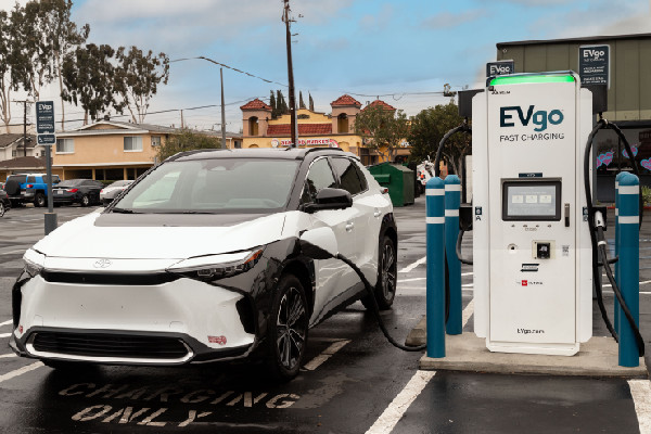 EVgo and Toyota Open New Fast Charging Stations