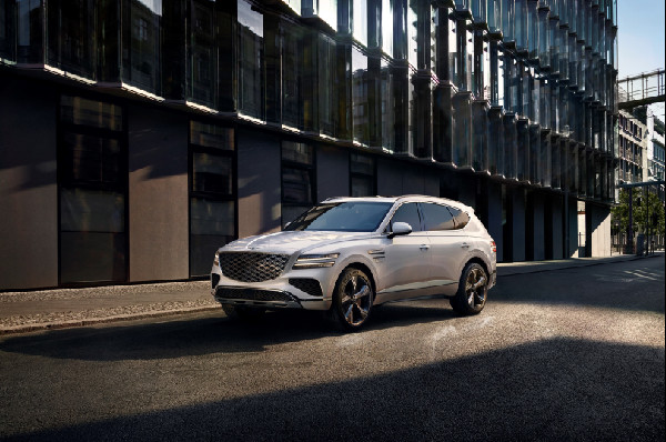 Hyundai Motor Group Wins 12 IIHS Safety Awards