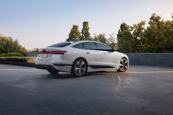 2025 Audi A6 Sportback e-tron Overview