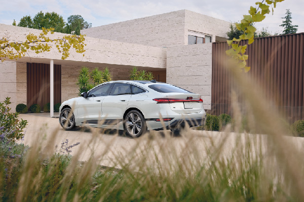 2025 Audi A6 Sportback e-tron Overview