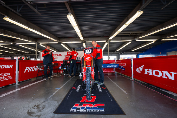 Hymas Secures Fourth Place at Daytona SX