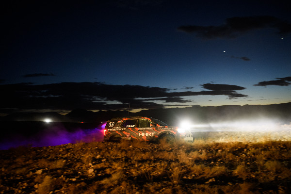 Honda Passport Shines at Mint 400 Race