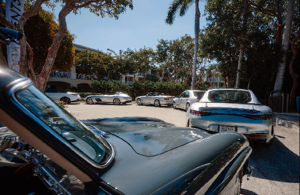 Mercedes-Benz Classics Shine at ModaMiami