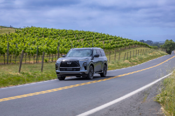 INFINITI QX80 and QX60 Earn Safety Awards