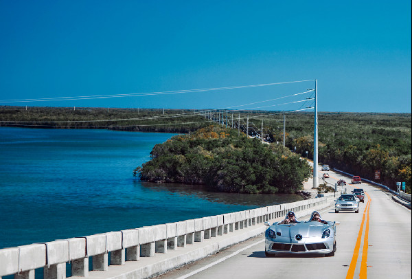 Mercedes-Benz Classics Shine at ModaMiami