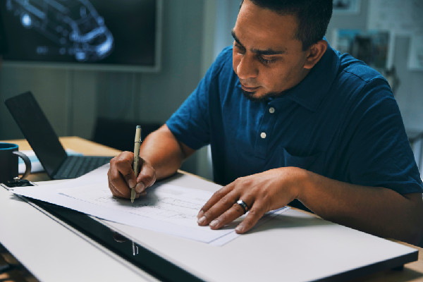 Mercedes-Benz USA Launches New VanSolution Model