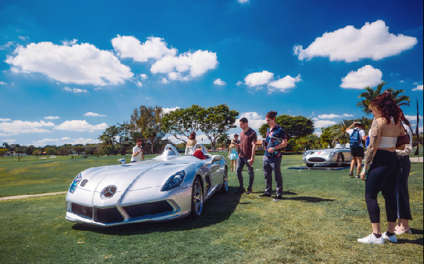 Mercedes-Benz Classics Shine at ModaMiami