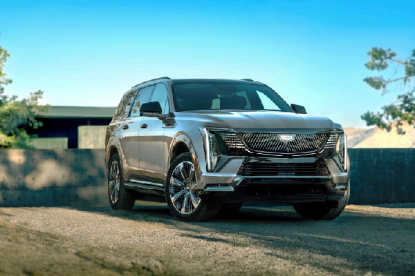 All-Electric 2026 Cadillac ESCALADE IQL Launched