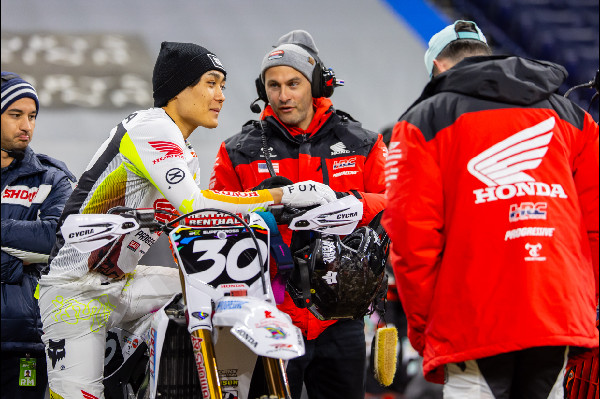 Shimoda Places Sixth in Indianapolis Showdown