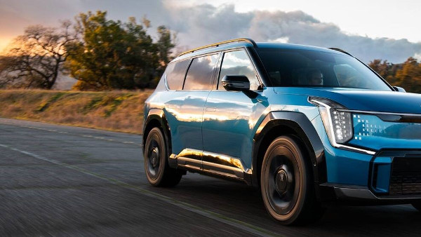 Kia EV9 Offers New V2H Charging Capability
