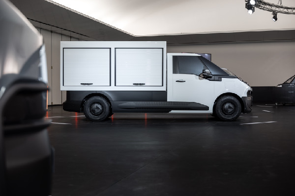 Renault's Innovative Electric LCVs Unveiled