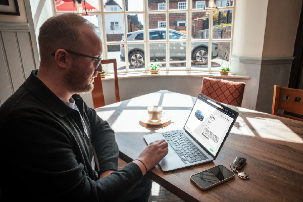 Škoda Launches Real-Time Amazon Showroom