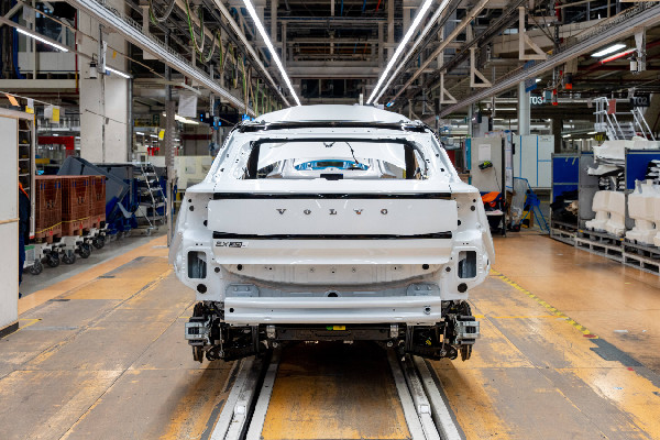 Volvo Starts Production of EX30 Electric SUV