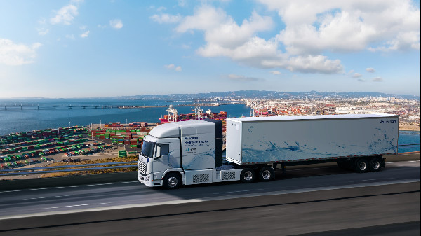 Hyundai Launches New XCIENT Fuel Cell Truck