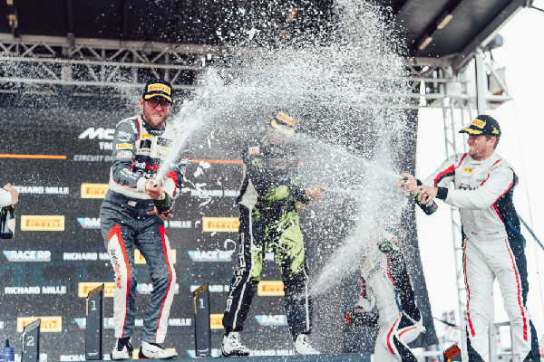 Thrilling McLaren Trophy Action at COTA