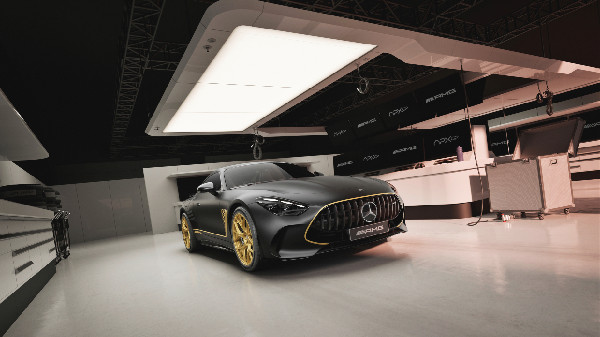 Mercedes-AMG Introduces APXGP Edition for F1 Film