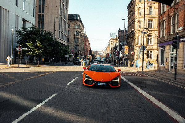 Rúben Dias and His Passion for Lamborghini Revuelto