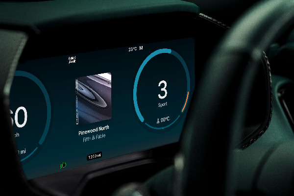 Aston Martin Unveils Apple CarPlay Ultra Integration